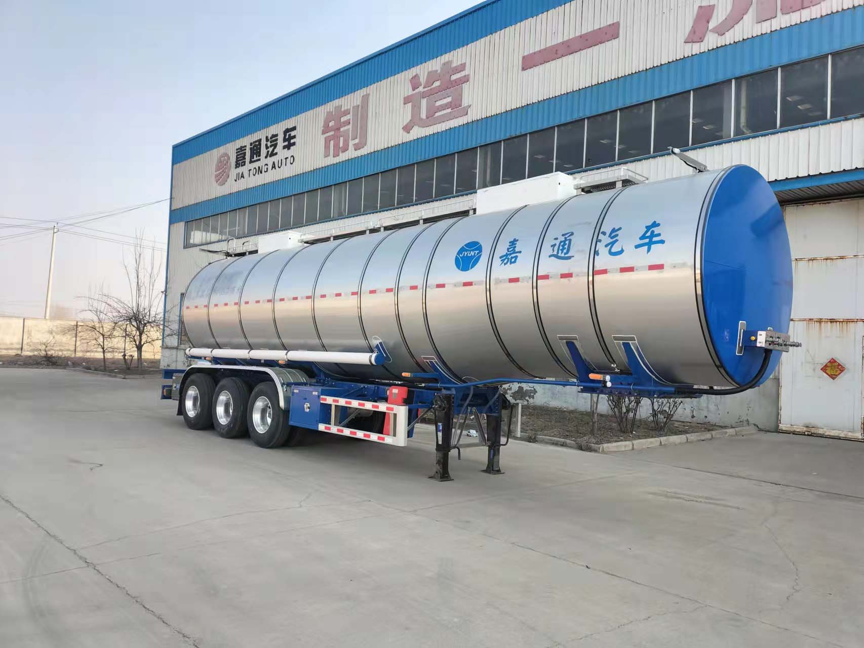嘉运通牌11.7米33.1吨3轴普通液体运输半挂车(JTC9401GPG)