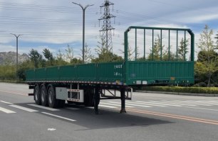 栏板半挂车