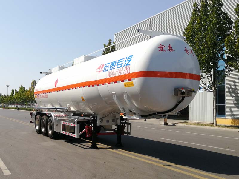 正康宏泰牌12.6米33.3吨3轴易燃液体罐式运输半挂车(HHT9409GRYF)