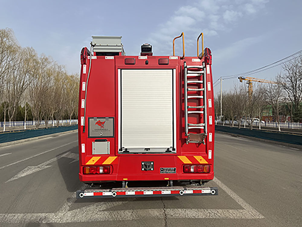 中卓时代牌ZXF5390GXFGY200/HT6供液消防车公告图片