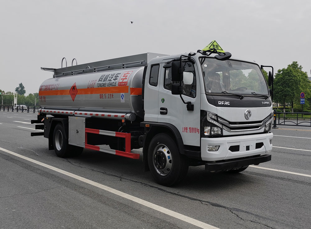 专威牌HTW5180GJYEQ6加油车