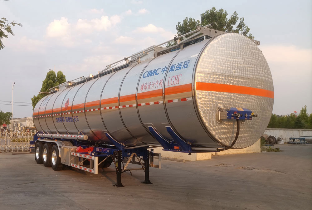 万事达牌12.8米33.7吨3轴铝合金易燃液体罐式运输半挂车(SDW9401GRY48YA)