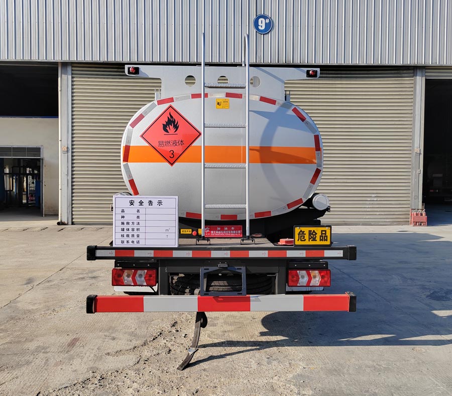 專威牌HTW5127GJYLZ6Q加油車公告圖片