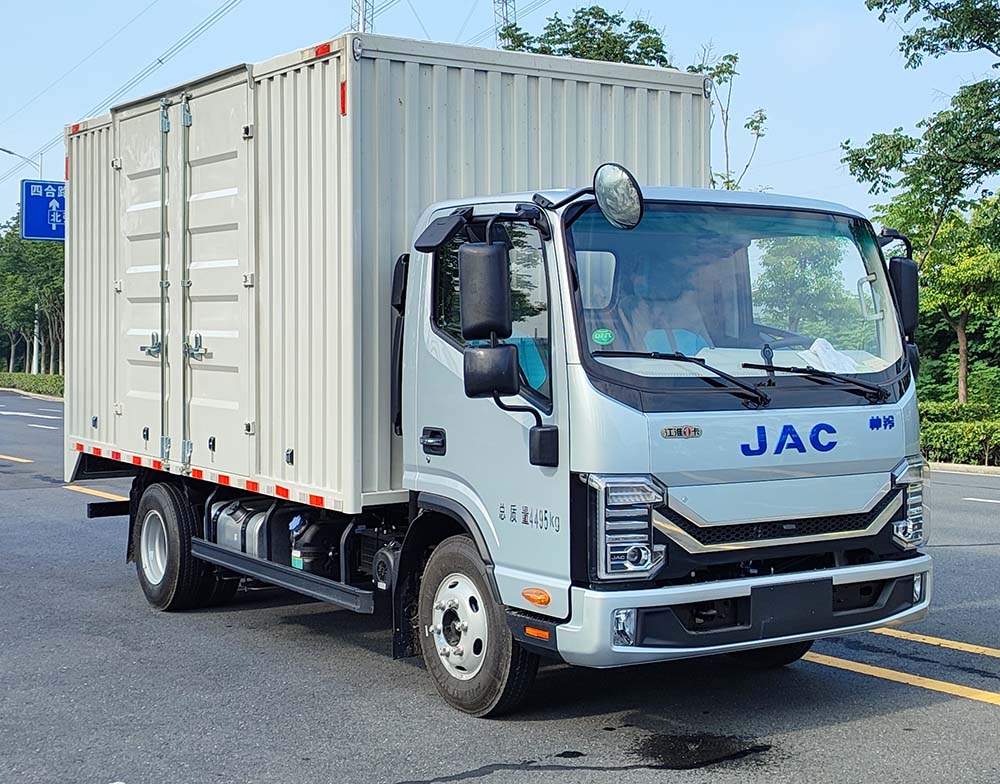 江淮牌HFC5041XXYPHEV2-2插電式混合動力廂式運輸車公告圖片