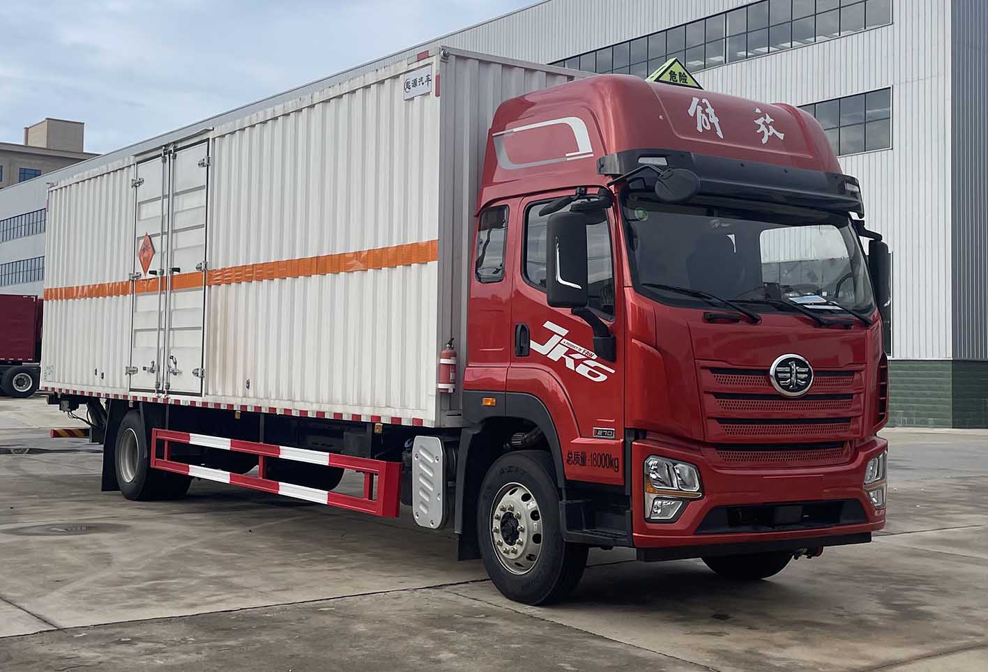 百捷牌QYY5181XQYCA6爆破器材運輸車公告圖片