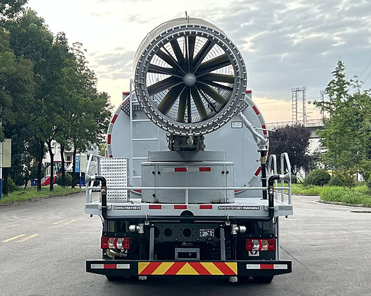 徐工牌XGH5181TDYXBEV純電動多功能抑塵車公告圖片