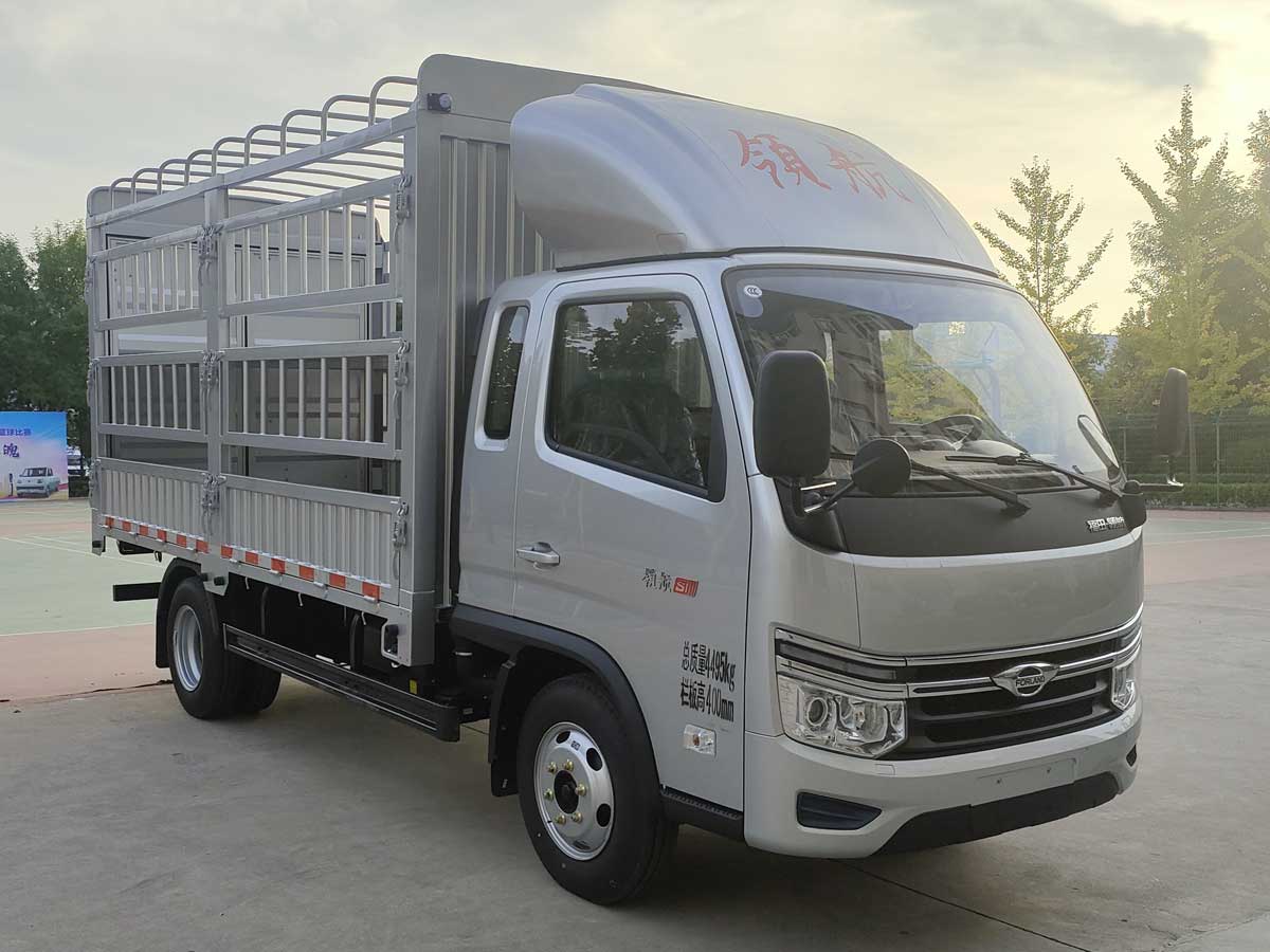 福田牌BJ5045CCY9PBA-58倉(cāng)柵式運(yùn)輸車公告圖片