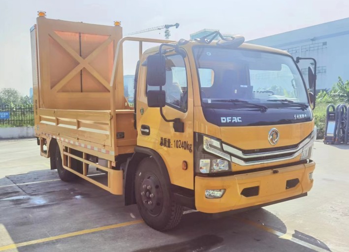 路仕盾牌YLM5100TFZ防撞緩沖車公告圖片