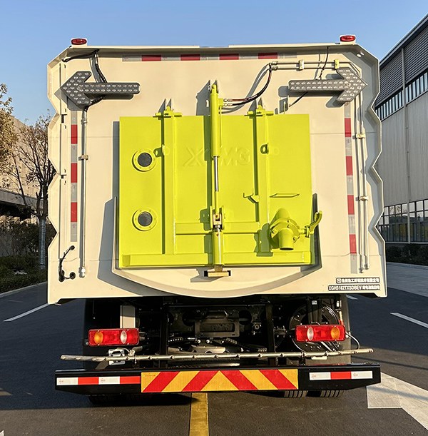 徐工牌XGH5182TXSDBEV純電動洗掃車公告圖片