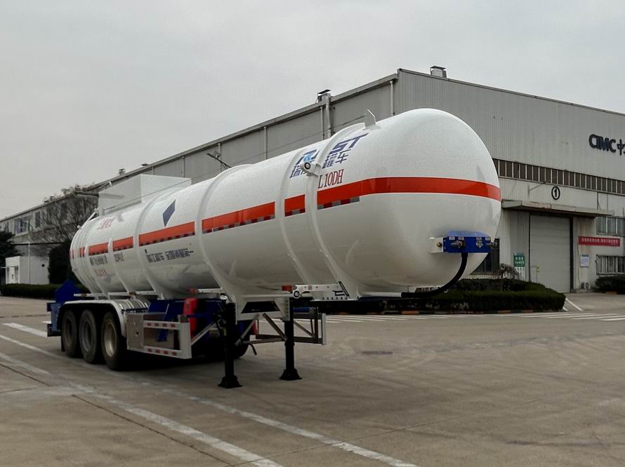 瑞江牌11.8米33.2吨3轴易燃液体罐式运输半挂车(WL9404GRYD29C2)
