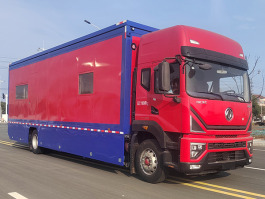 长兴德龙牌ZZZ5185XCSEQ6厕所车