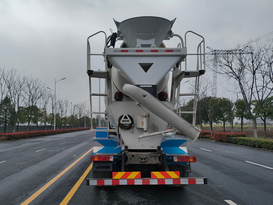 北京牌BJ5311GJBBEV0DP-1纯电动混凝土搅拌运输车公告图片