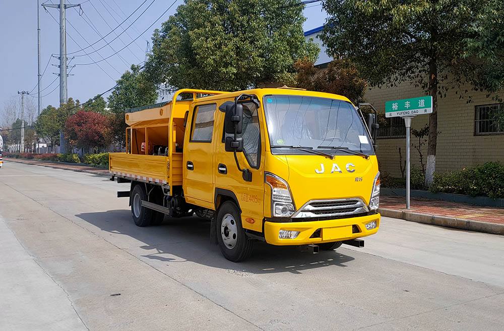 荣骏达牌HHX5040TCXH6除雪车图片