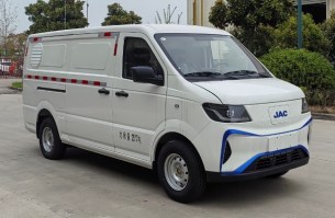 纯电动电源车