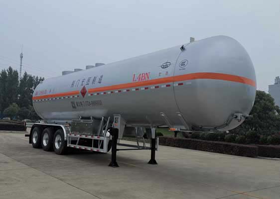 宏图牌11.8米29.7吨3轴易燃液体罐式运输半挂车(HT9400GRY4)