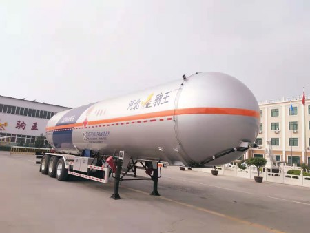 驹王牌13.6米26吨3轴液化气体运输半挂车(ZJW9400GYQ)