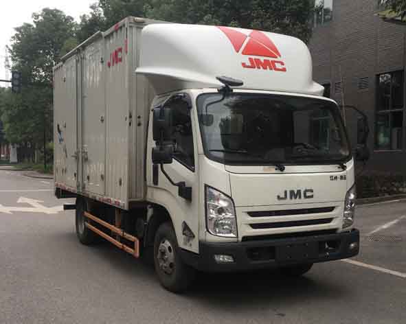 JX5045XXYTG26 江铃牌厢式运输车图片