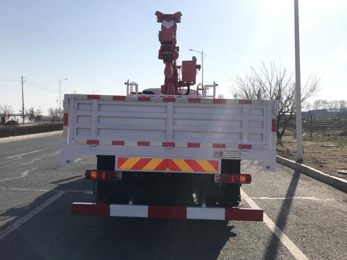 古隨牌TGH5180JSQJ6隨車起重運(yùn)輸車公告圖片