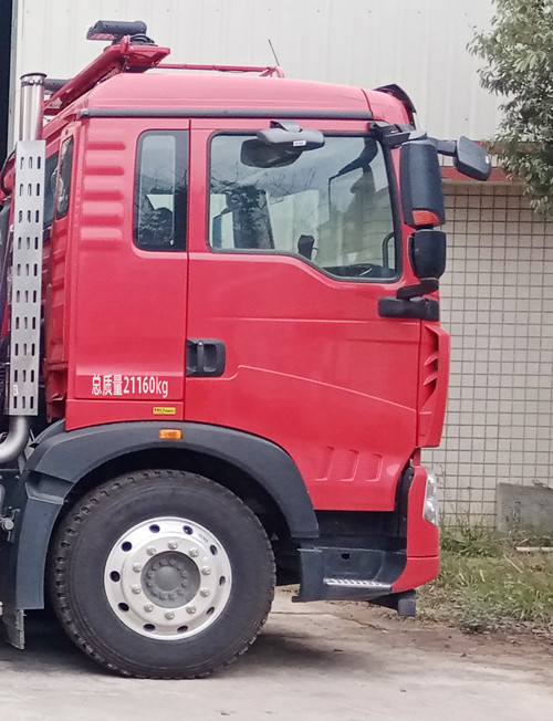 龙吸水牌FLG5210TGP60Z高空供排水抢险车公告图片