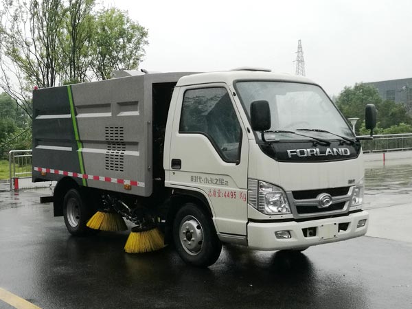 程力威牌CLW5041TSL6CD扫路车