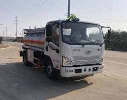 加油车