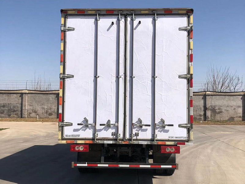 福田牌BJ5078XLC-FM冷藏車公告圖片