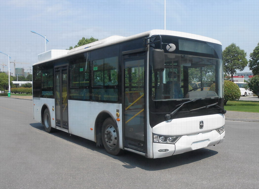 亚星牌8.5米14-27座纯电动低入口城市客车(JS6859GHBEV6)