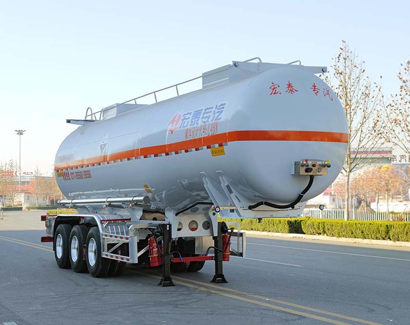 正康宏泰牌11.2米33.4吨3轴腐蚀性物品罐式运输半挂车(HHT9402GFWB)