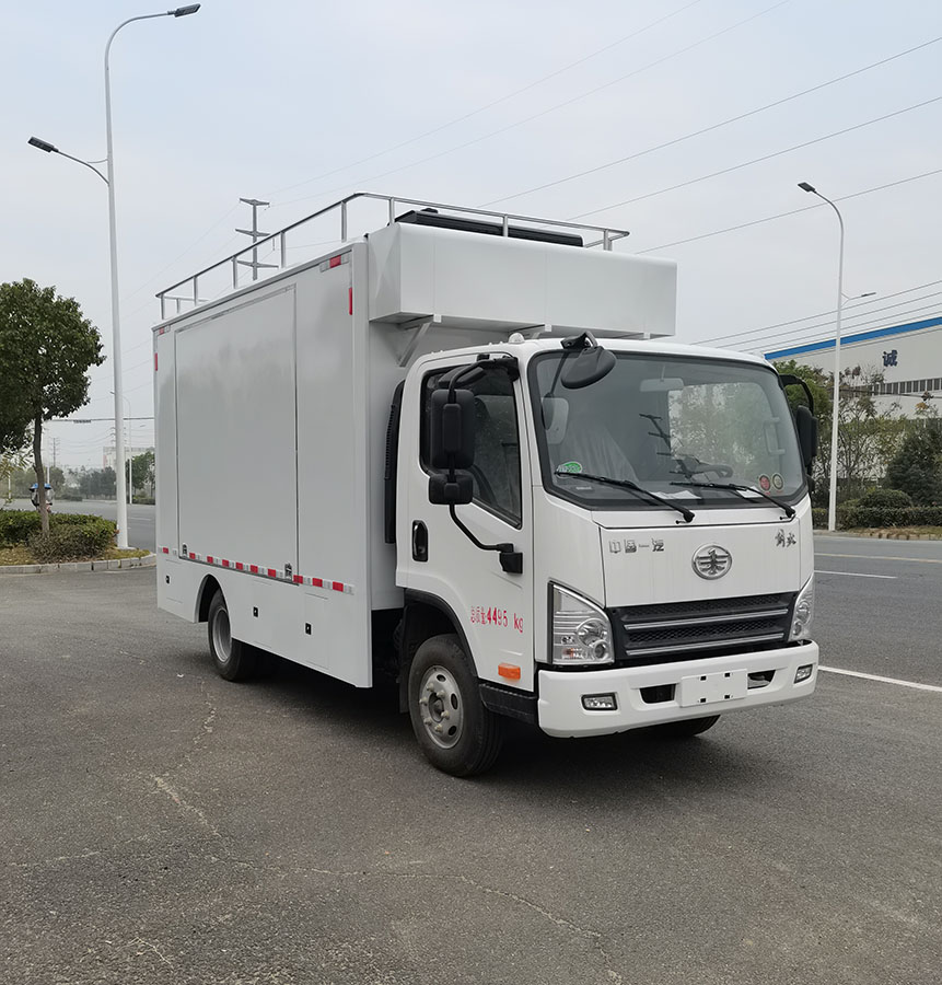 亿多星牌WWW5040XCCCA6餐车