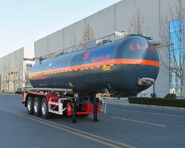 正康宏泰牌10.7米31.8吨3轴腐蚀性物品罐式运输半挂车(HHT9401GFWB)