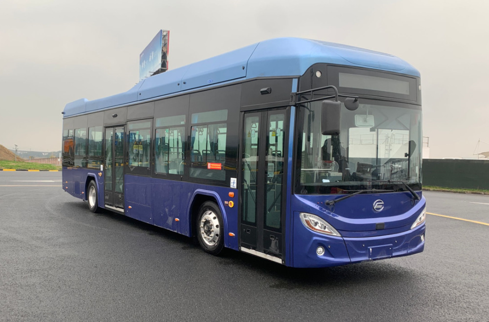 美锦飞驰牌12米22-35座燃料电池城市客车(QMJ6120FCEVGA1)