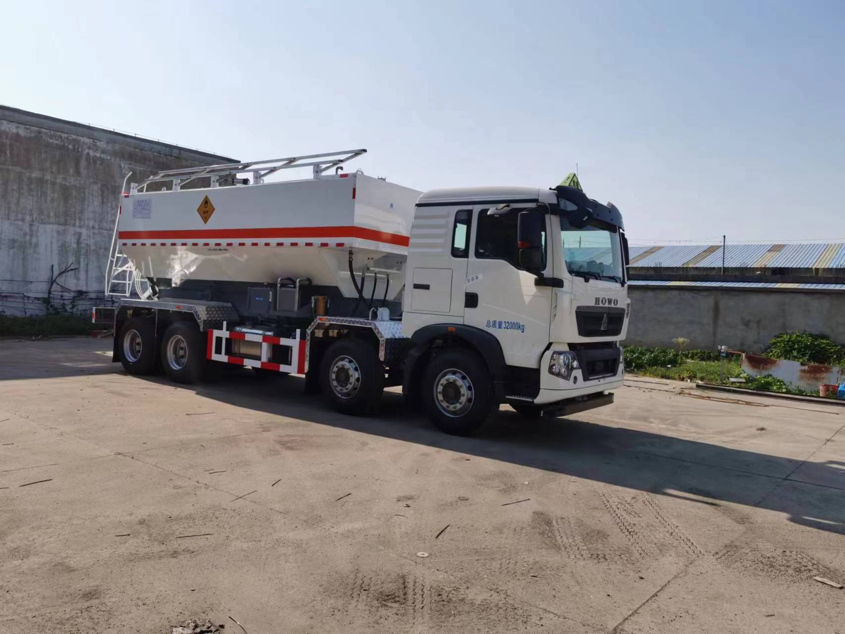 澳瑞凱牌BBQ5320THRB現場混裝乳化炸藥車公告圖片