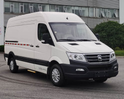 亚星牌YBL5042XXY厢式运输车
