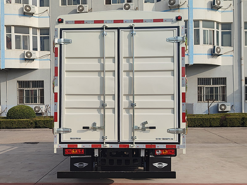 福田牌BJ5045CCYEV52純電動(dòng)倉(cāng)柵式運(yùn)輸車公告圖片