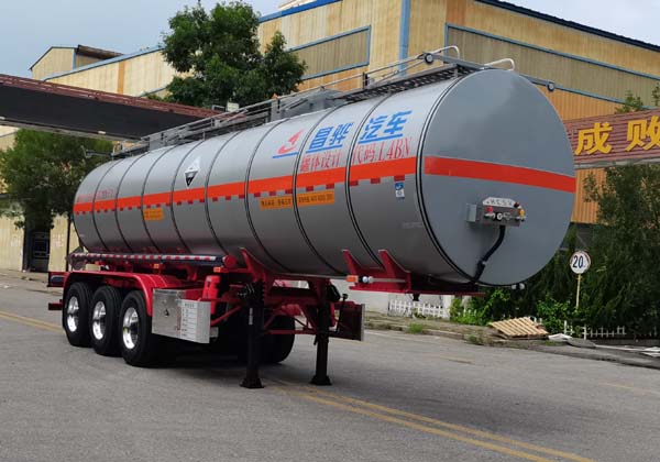 昌骅牌10.4米33.2吨3轴腐蚀性物品罐式运输半挂车(HCH9408GFW26)