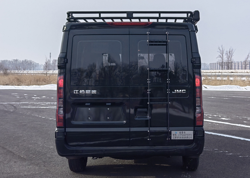 鷹力牌LYF5040TSYF4宿營(yíng)車(chē)公告圖片