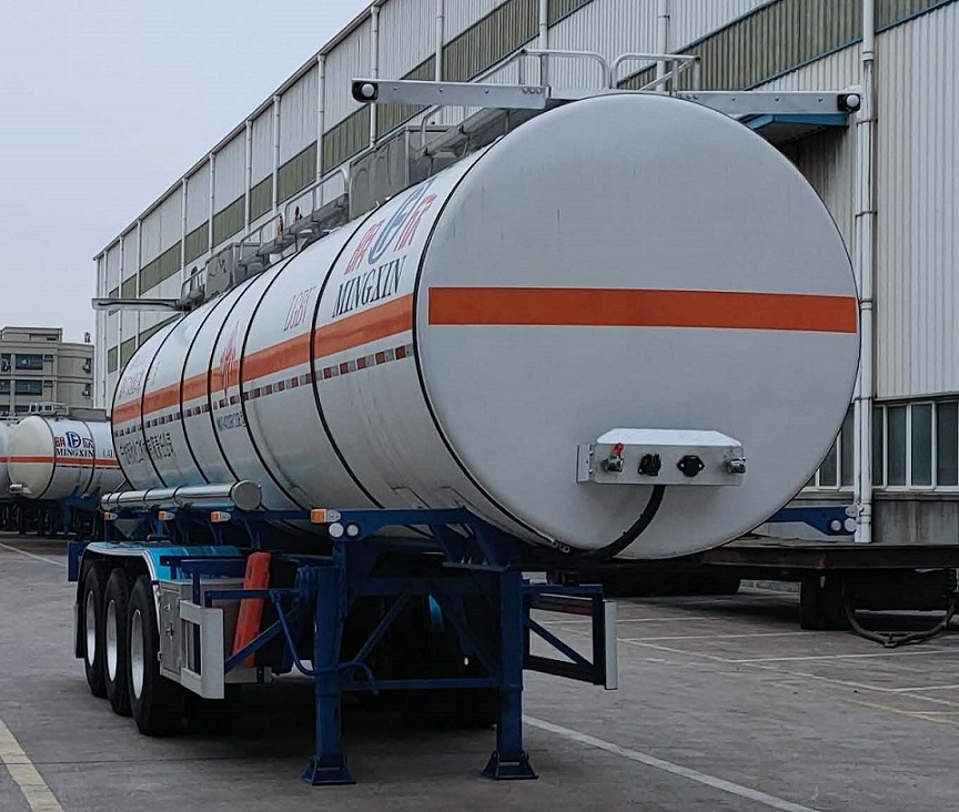 明欣牌10.4米33.2吨3轴易燃液体罐式运输半挂车(NMX9400GRY20B)