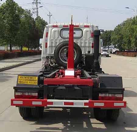 中汽力威牌HLW5073ZXX6EQ車廂可卸式垃圾車公告圖片