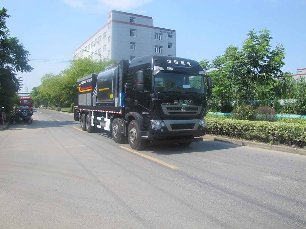 浙通牌LMT5316TFCTP-H沥青碎石同步封层车公告图片