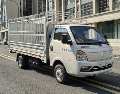 長(zhǎng)安牌SC5034CCYUFD6B3倉(cāng)柵式運(yùn)輸車公告圖片