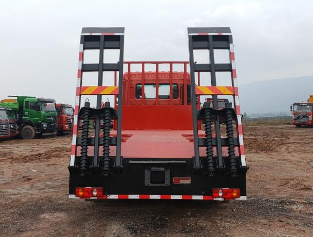 大運牌DYQ5183TPBD6AC平板運輸車公告圖片