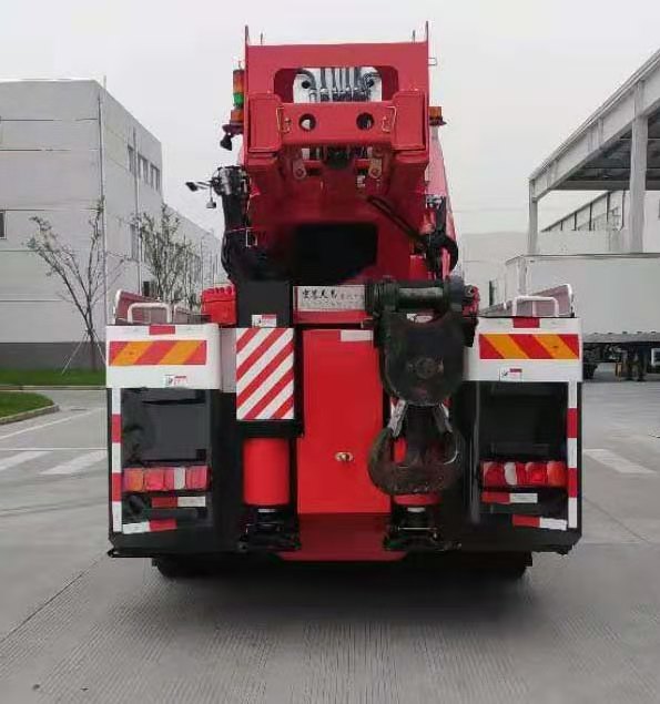 宏昌天马牌HCM5531JQZ汽车起重机公告图片