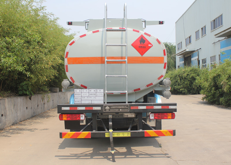 岱陽(yáng)牌TAG5321GYYT運(yùn)油車(chē)公告圖片