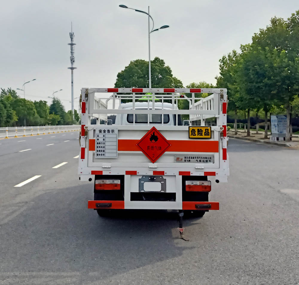 楚飛牌CLQ5040TQP6E氣瓶運(yùn)輸車公告圖片