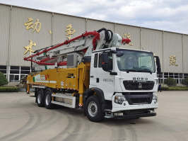 混凝土泵车