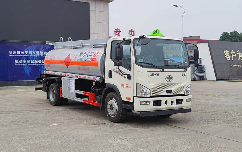 专力牌ZLC5120GYYCC6运油车