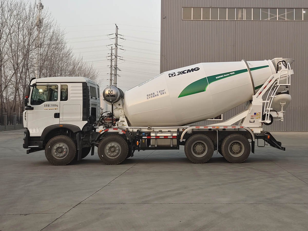 徐工牌XZS5318GJBC1Z5混凝土攪拌運(yùn)輸車公告圖片