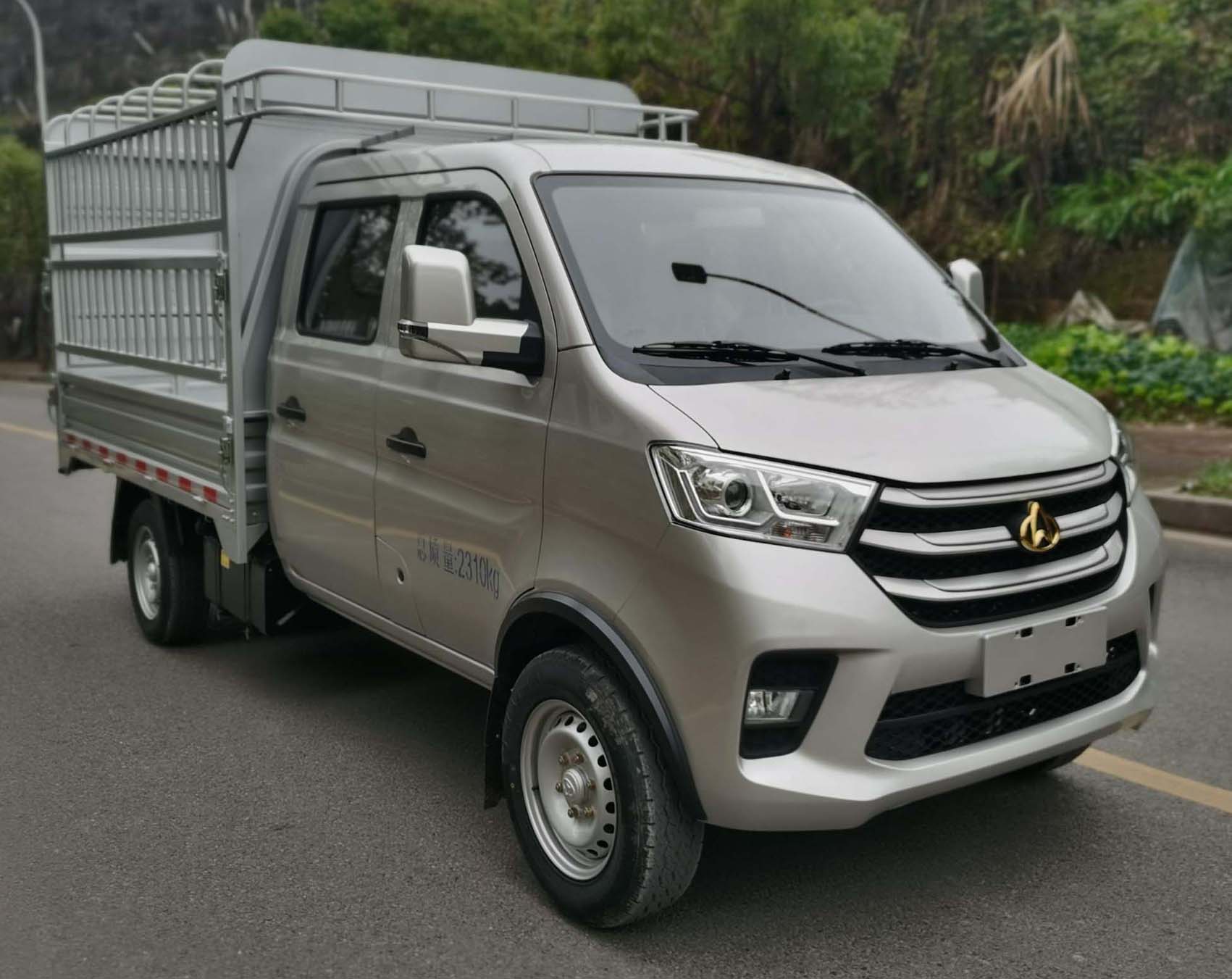 长安牌SC5021CCYNAS6B3仓栅式运输车