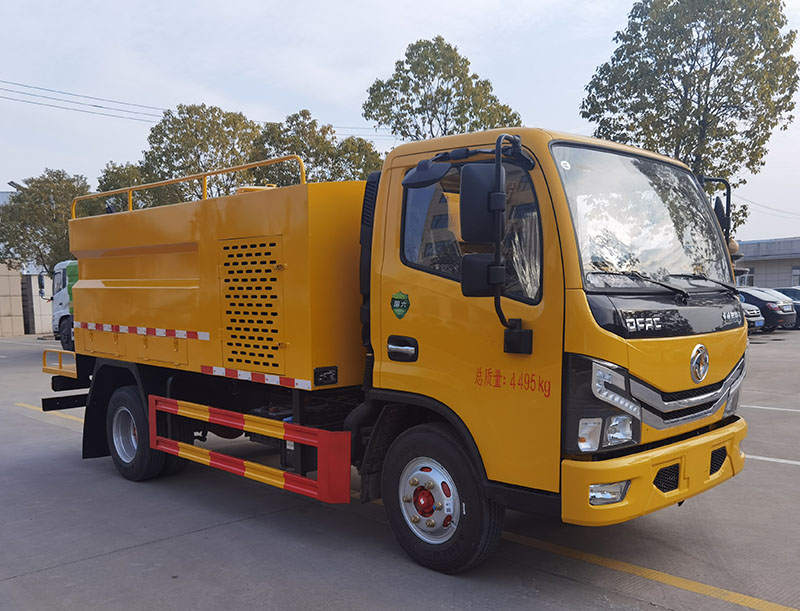 龙牧双星牌LMX5040TYHEQ6路面养护车