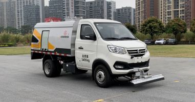 路面养护车